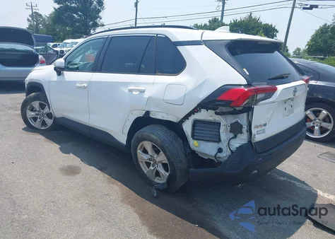 2021 Toyota Rav4 Xle/Xle Premium z USA, uszkodzony, nr VIN 2T3W1RFVXMC166687